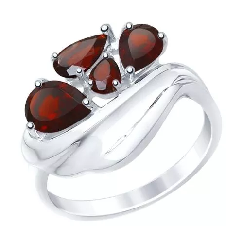 Кольцо из серебра с гранатами