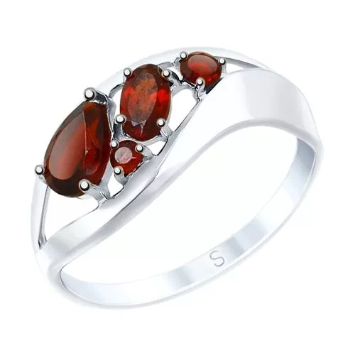 Кольцо из серебра с гранатами