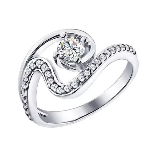 Кольцо из серебра с фианитами