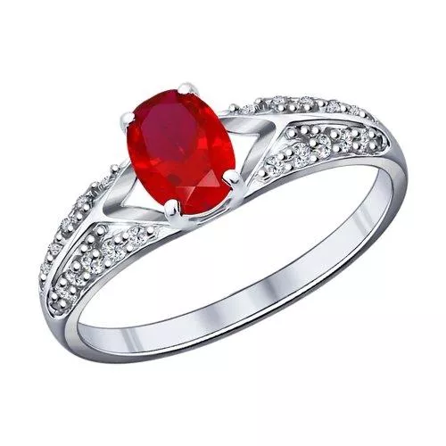 Кольцо из серебра с корундом рубиновым (синт.) и фианитами