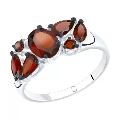 Кольцо из серебра с гранатами